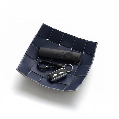 Porta Trecos de Couro Azul Trançado - Organização com Estilo