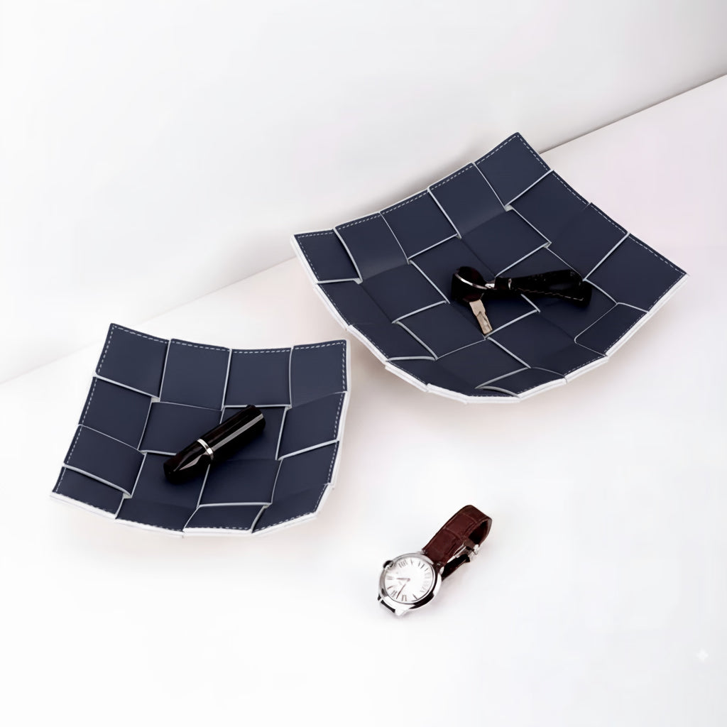 Porta Trecos de Couro Azul Trançado - Organização com Estilo