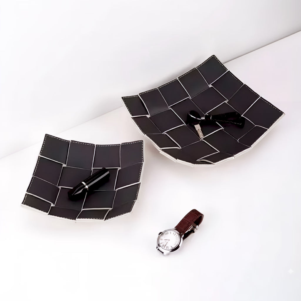 Porta Trecos de Couro Preto Trançado - Organização com Estilo